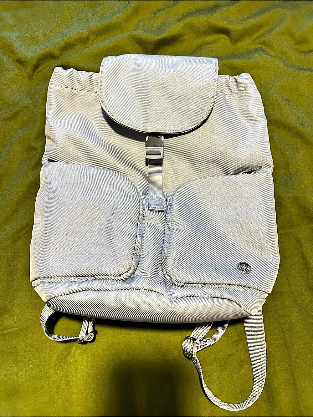 Lululemon Drawstring Bucket Backpack EUC 10L capacity.